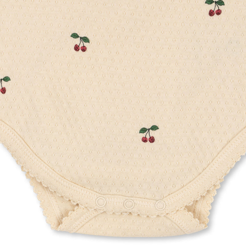 Langarm Body Sui Frill Cherry